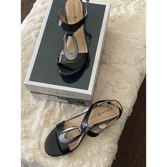 Karen Scott Carmeyy Black Strappy Wedge Sandals 6M (NWT) - Picture 3 of 7